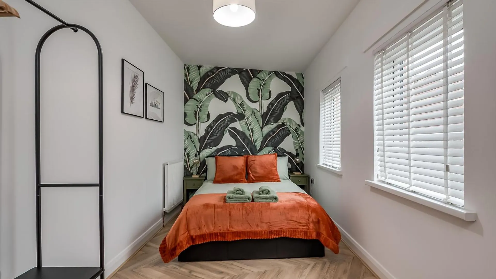 Stylish 2 Bedroom Apartment In Belfast